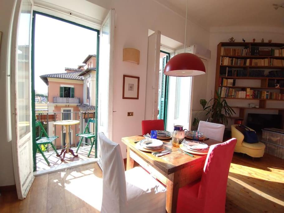 Dimora Torlonia - Elegance & Light In Appartement Rome